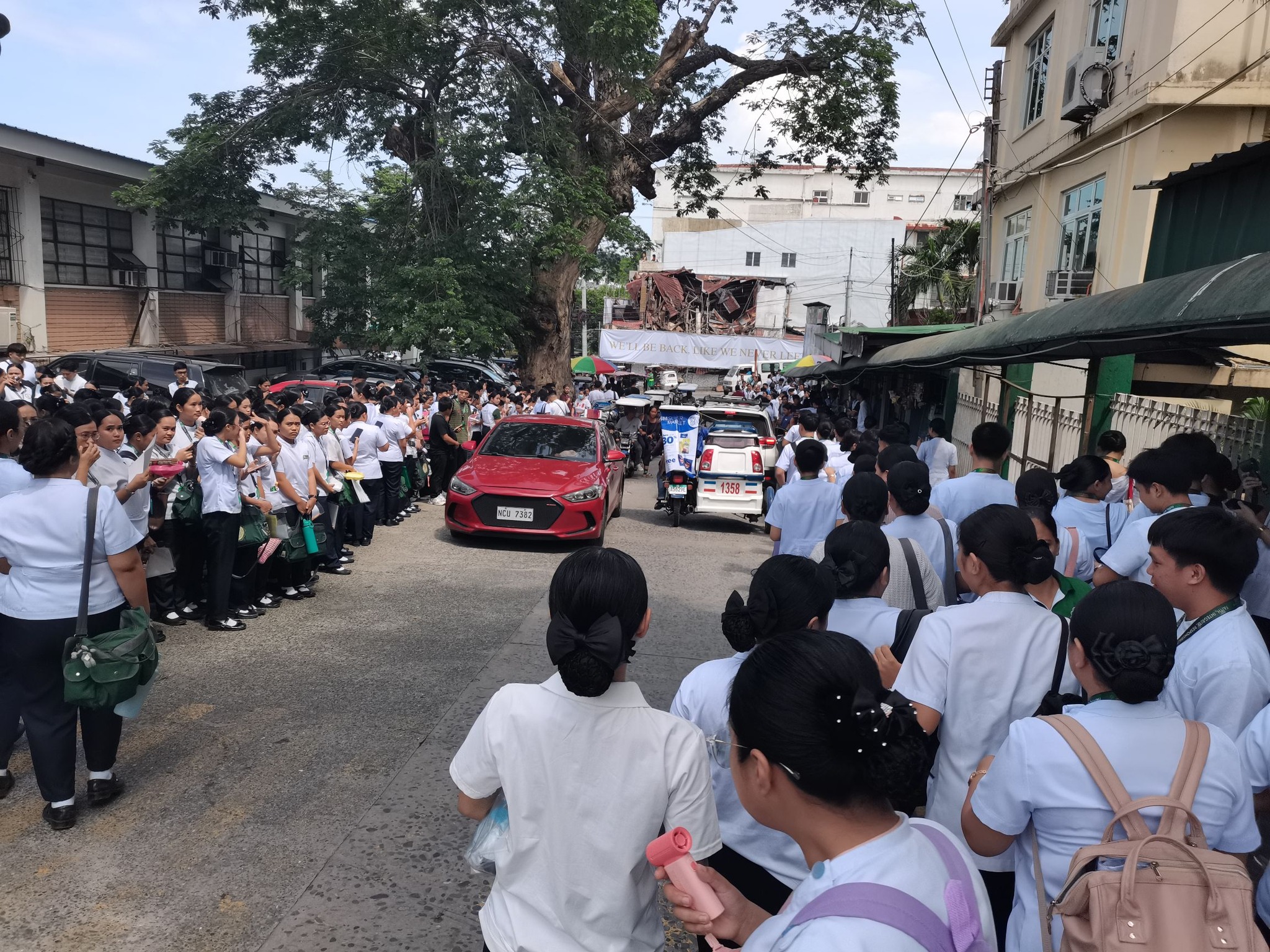 𝗗𝗜𝗦𝗔𝗦𝗧𝗘𝗥 𝗣𝗥𝗘𝗣𝗔𝗥𝗘𝗗𝗡𝗘𝗦𝗦 𝗹 𝗨𝗖𝗖 𝘀𝘁𝗮𝗸𝗲𝗵𝗼𝗹𝗱𝗲𝗿𝘀 𝗲𝘅𝗶𝘁 𝗰𝗮𝗹𝗺𝗹𝘆 𝗮𝗳𝘁𝗲𝗿 𝘁𝗵𝗲 𝘀𝘁𝗿𝗶𝗸𝗲 𝗼𝗳 𝐚𝐧 𝗲𝗮𝗿𝘁𝗵𝗾𝘂𝗮𝗸𝗲 𝗶𝗻 𝗦𝗮𝗻 𝗙𝗲𝗿𝗻𝗮𝗻𝗱𝗼 𝗖𝗶𝘁𝘆, 𝗟𝗮 𝗨𝗻𝗶𝗼𝗻